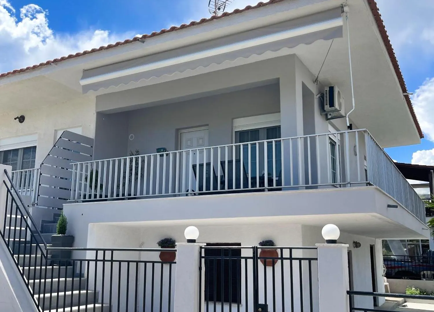 Armonia Guest House Nea Roda